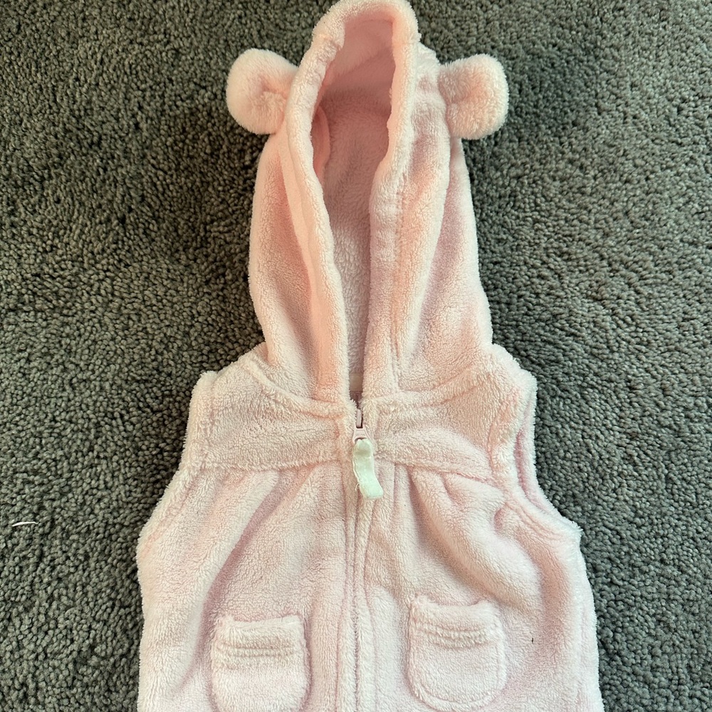 Carter’s Size Newborn fuzzy vest with bear ears